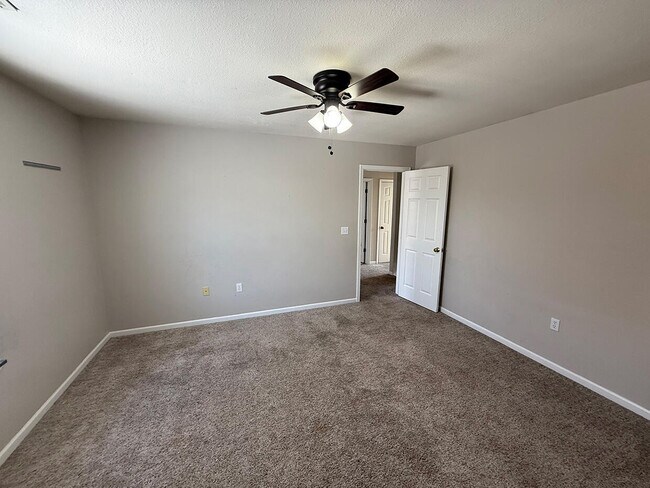 Building Photo - 5305 E Trikalla Dr