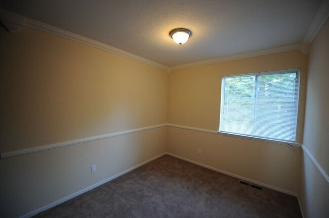 Building Photo - 1168 Beelard Dr