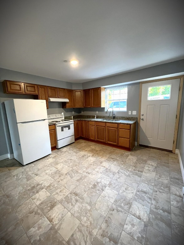 Building Photo - 19 Rutter St