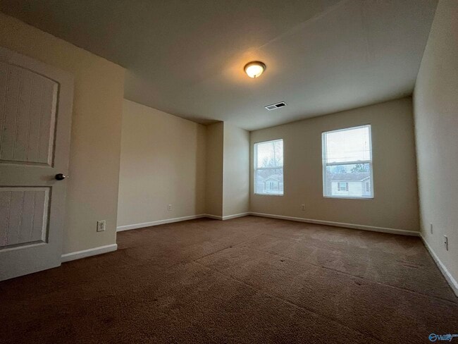 Building Photo - 16701 Wellhouse Dr