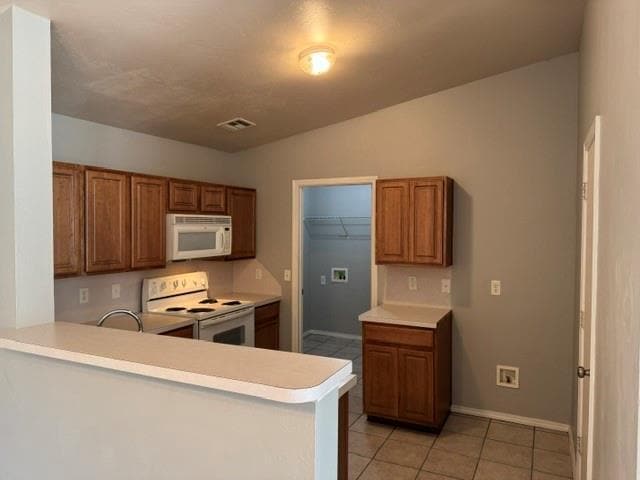 Building Photo - 15516 Camellia Rd