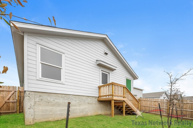 Building Photo - 8523 Logan Sapphire