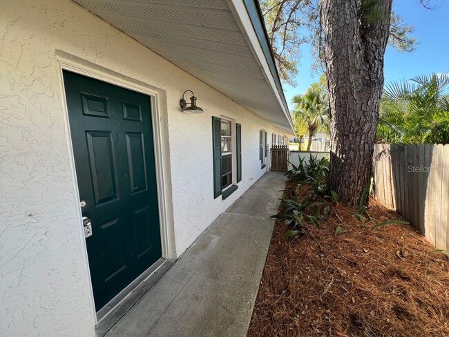 Building Photo - 2773 Cypress Dr