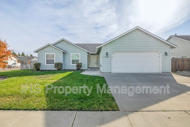 Building Photo - 1701 W 30th Ave