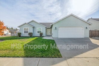 Building Photo - 1701 W 30th Ave