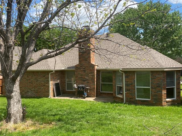 Building Photo - 2305 Hickory Leaf Ln