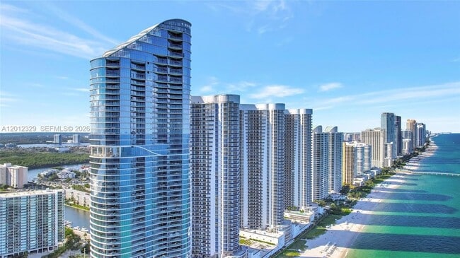 Building Photo - 15701 Collins Ave