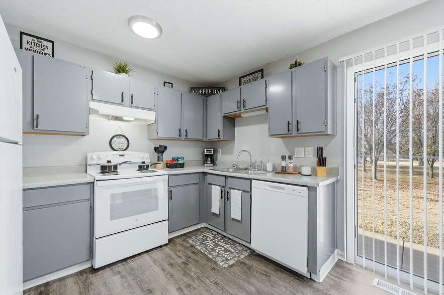 Kitchen - Parkview Townhomes