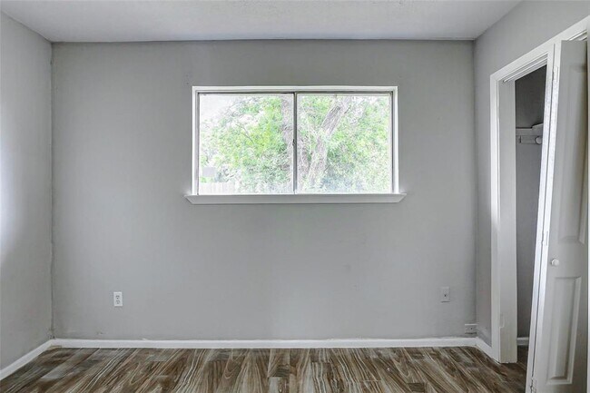Building Photo - 4969 E Ridge Creek Dr