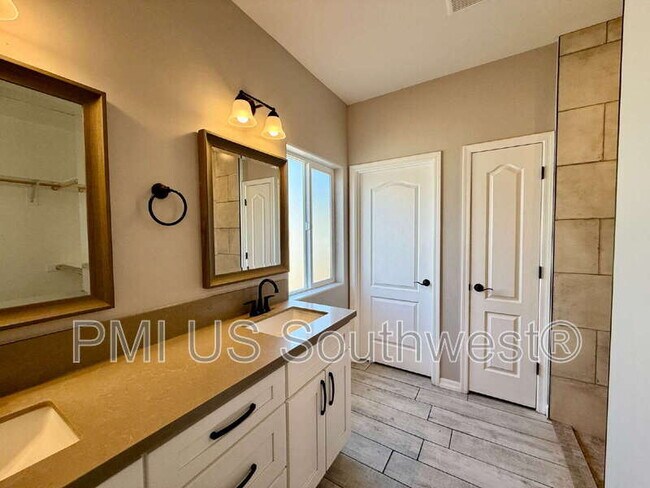 Building Photo - 1530 Jose Ave