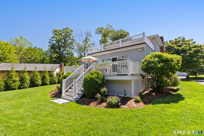 Building Photo - 9 Deluca Dr