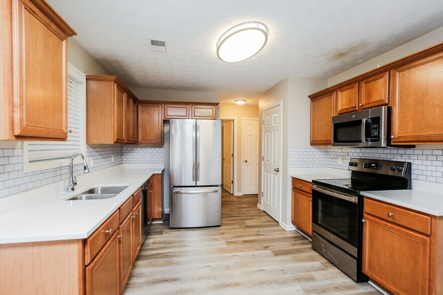 Building Photo - 2500 Pendergrass Ln