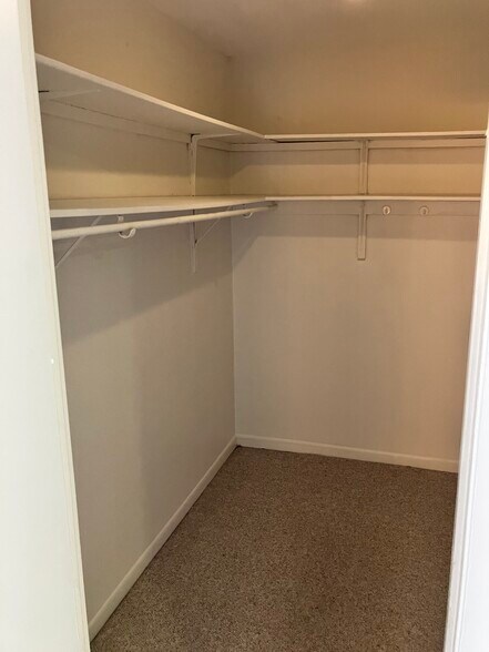 Master Br Walk in - 6317 Park Heights Ave