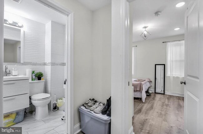Building Photo - 537 N 33rd St
