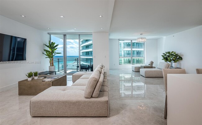 Building Photo - 3535 S Ocean Dr