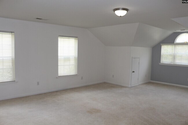 Building Photo - 70 Ballymore Ct