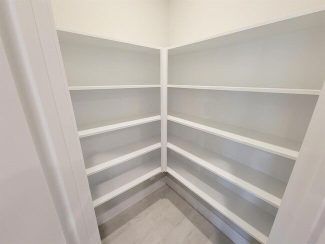 Building Photo - 23622 Iris Field Ct