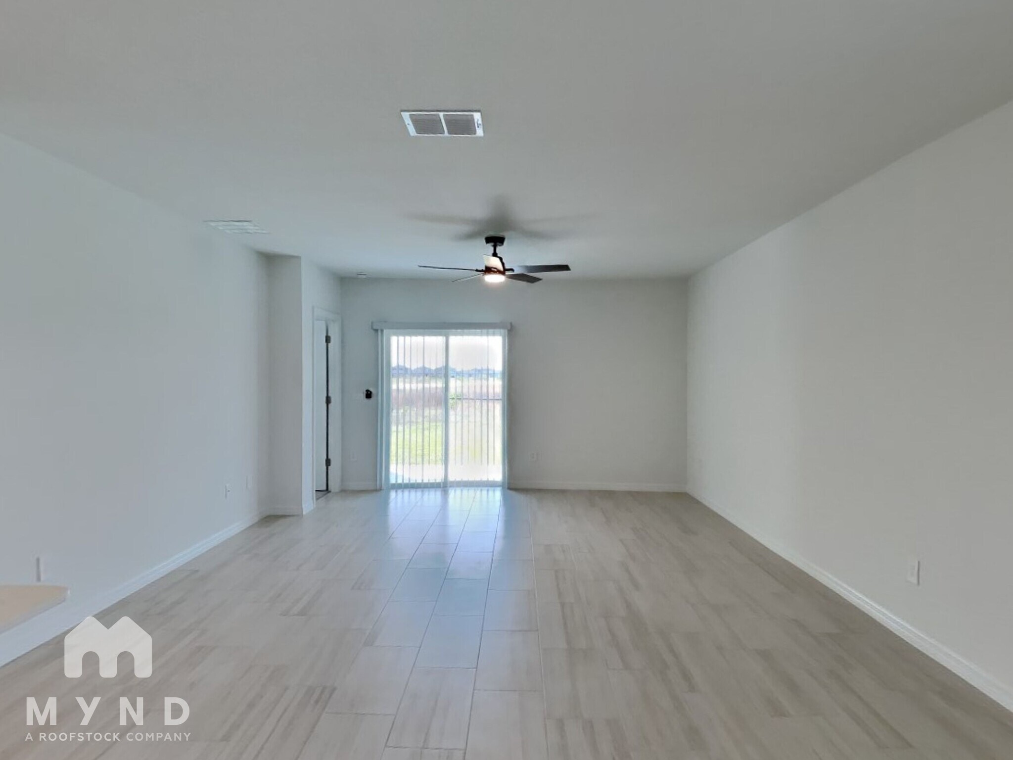 Building Photo - 35142 Gravelly Dr