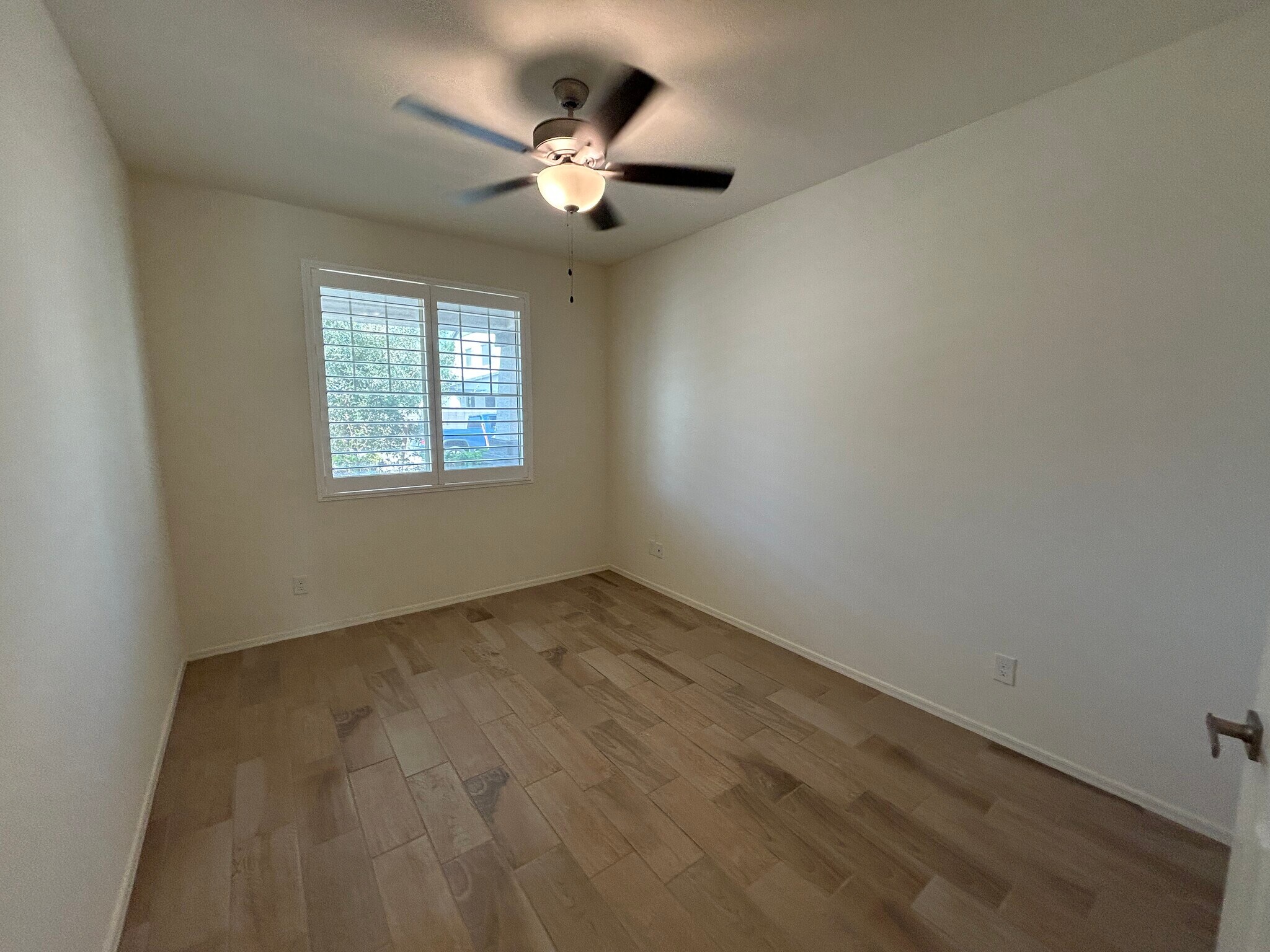 Building Photo - 22461 E Mewes Rd