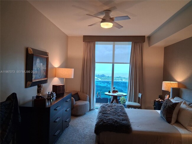 Building Photo - 2641 N Flamingo Rd