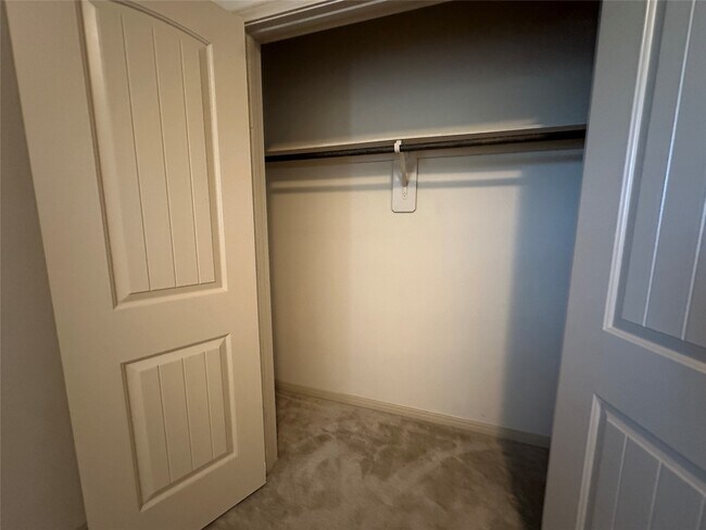 Building Photo - 5415 Sunfall Bend Ln