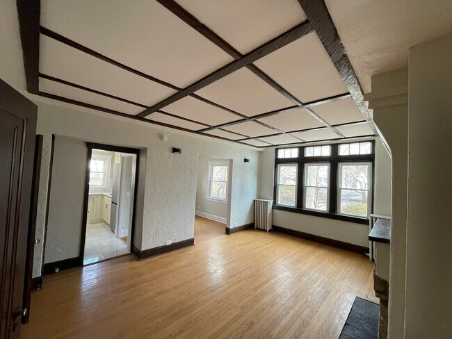 Building Photo - 1155 Saint Johns Ave