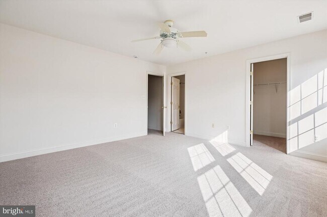 Building Photo - 502 Lawson Way