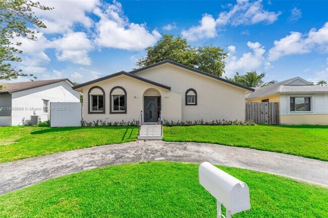 Primary Photo - 13621 SW 287th Ln
