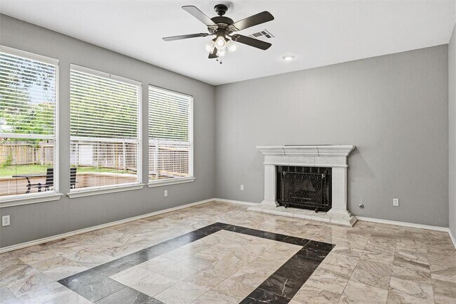 Building Photo - 2813 Cortez Dr