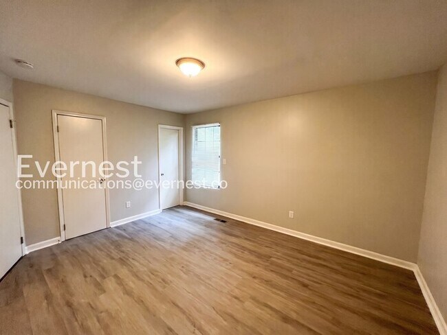 Building Photo - Spacious Home with Deck, Attached Garage, and Appliances! 3 Bed, 2.5 Bath / Voucher Accepted / Co...