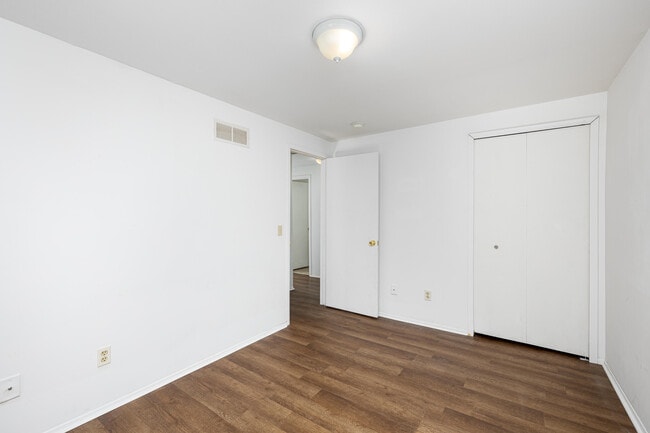 Building Photo - 1152 Rue Deauville Blvd