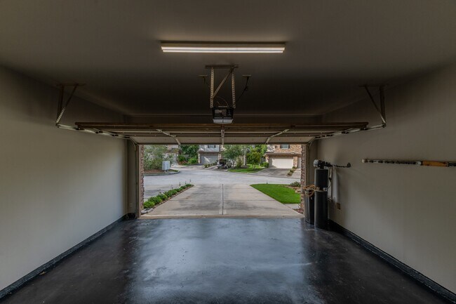 Building Photo - 18 Whitekirk Pl