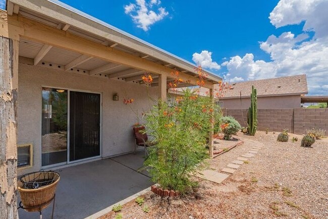 Building Photo - 9746 E Sascha St