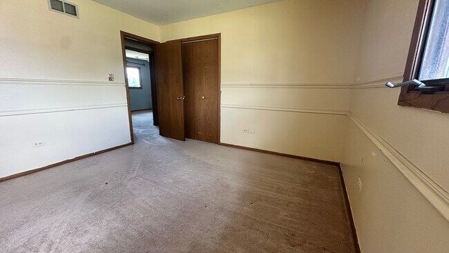 Building Photo - 15720 S 88th Ave