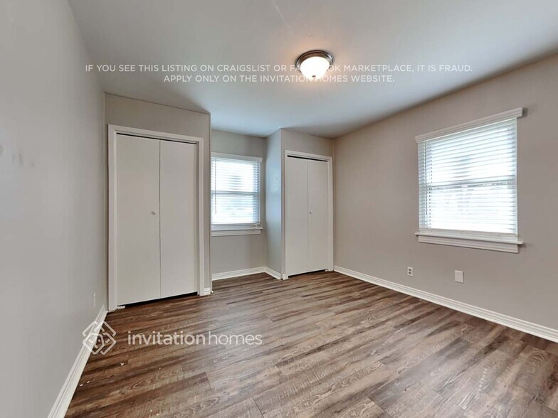 Building Photo - 4136 Winfield Ave