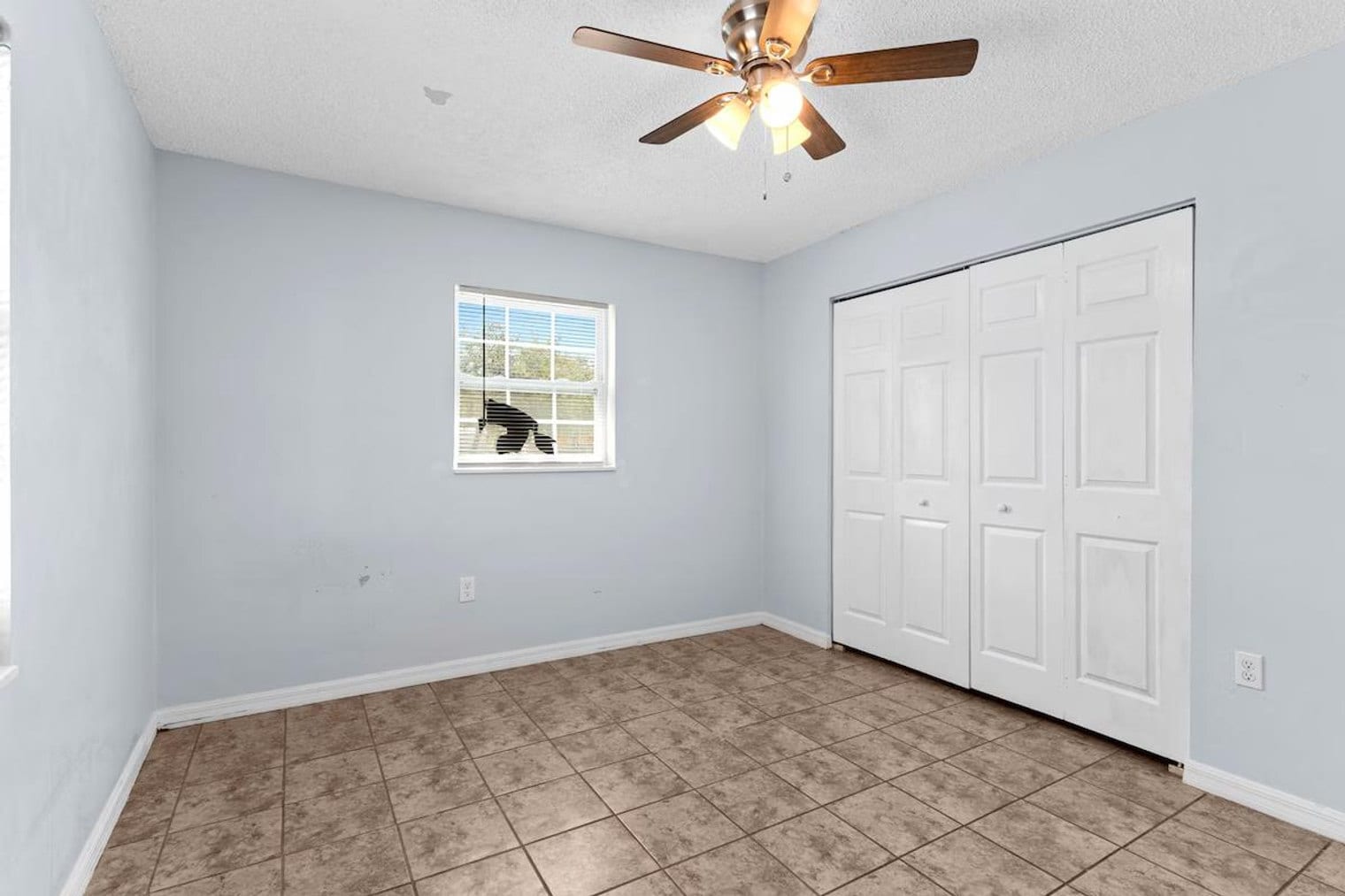 Building Photo - 3150 W Carmine Rd