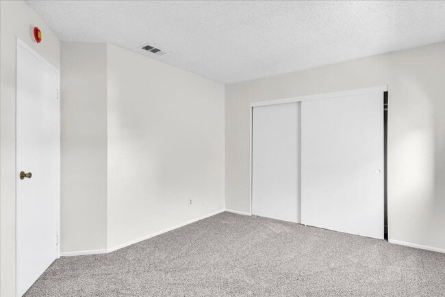 Building Photo - 8922 I Ave