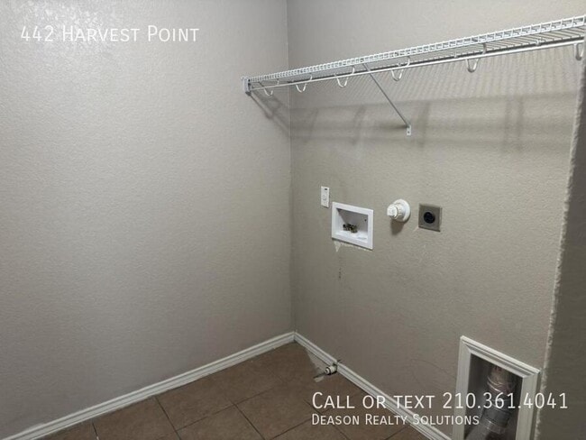 Building Photo - 442 Harvest Point