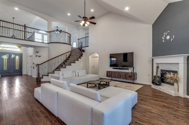 Building Photo - 13348 Cool Meadow Dr