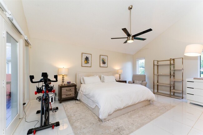 Building Photo - 8311 Amber Cove Dr