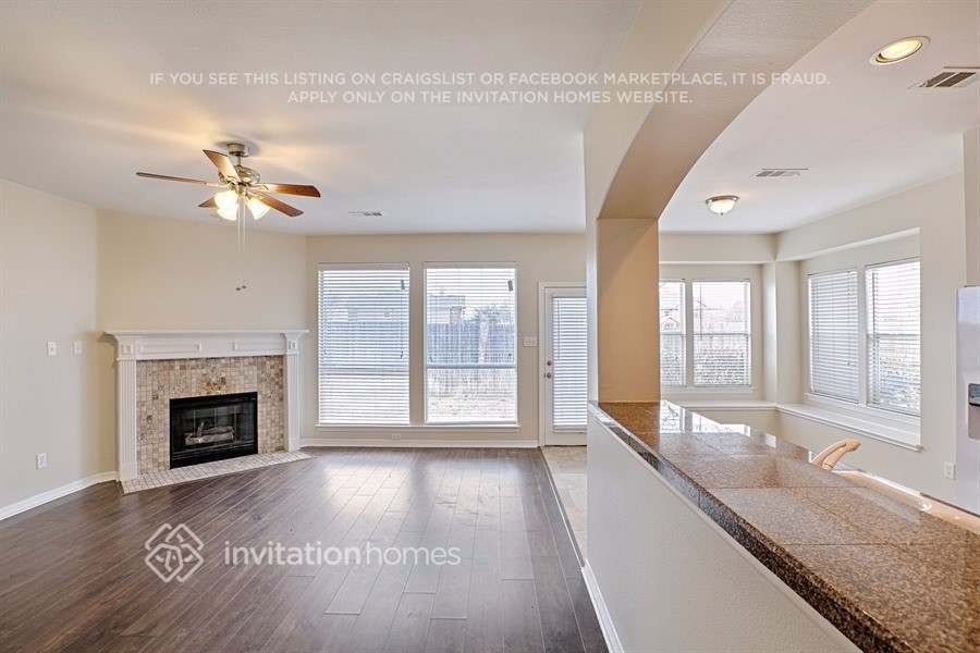 Building Photo - 4633 Poppy Hills Dr