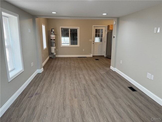 Building Photo - 215 E Hoard St