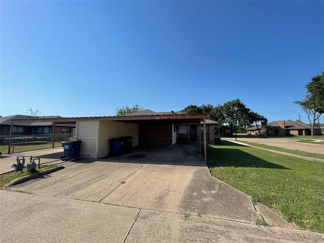 Building Photo - 1105 Valley View Dr