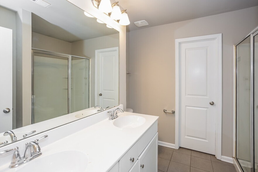 Building Photo - 6511 Rumple Rd