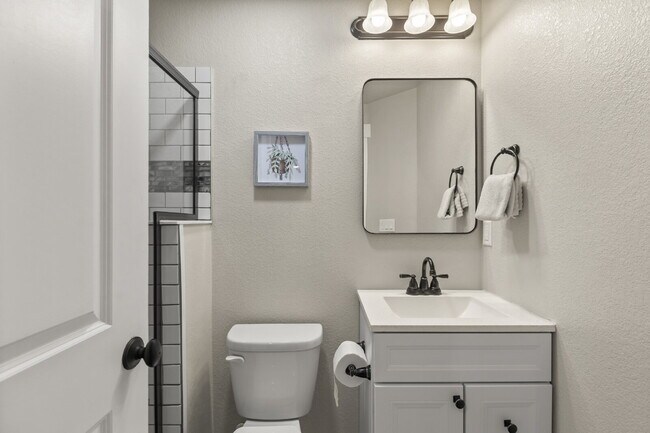 Building Photo - Stunning 3 bed, 4 bath townhome - attached...