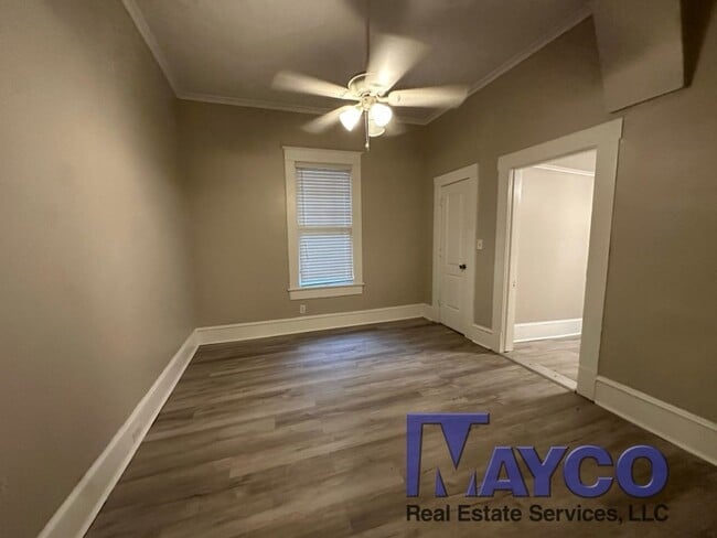Building Photo - 3 bedroom in Highland!