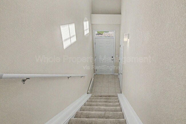 Building Photo - 2260 S Vaughn Way