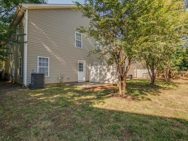 Building Photo - 4221 Craig Ave