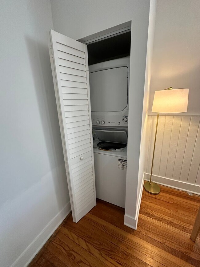 Building Photo - AM-Clifton LLC