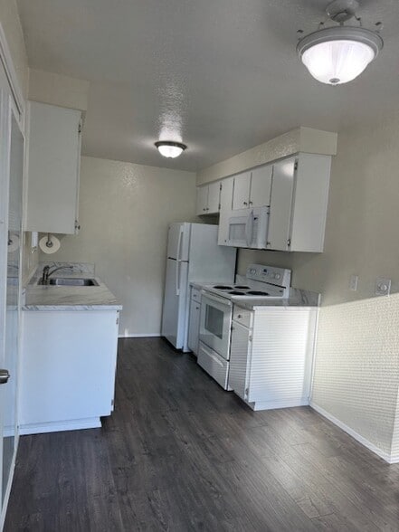 Kitchen - 9017 236th St SW